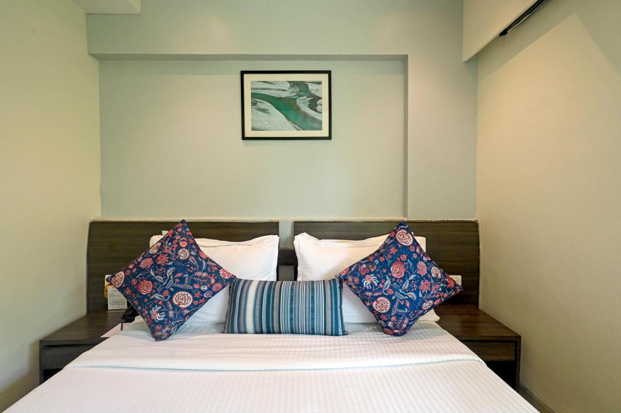 Hotel Le Grande - Mumbai International Airport Exterior foto